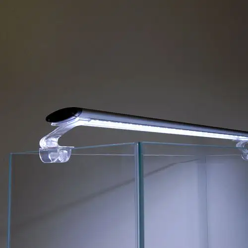 archaea-slim-pro-aquatic-plant-led-fixture-review-2
